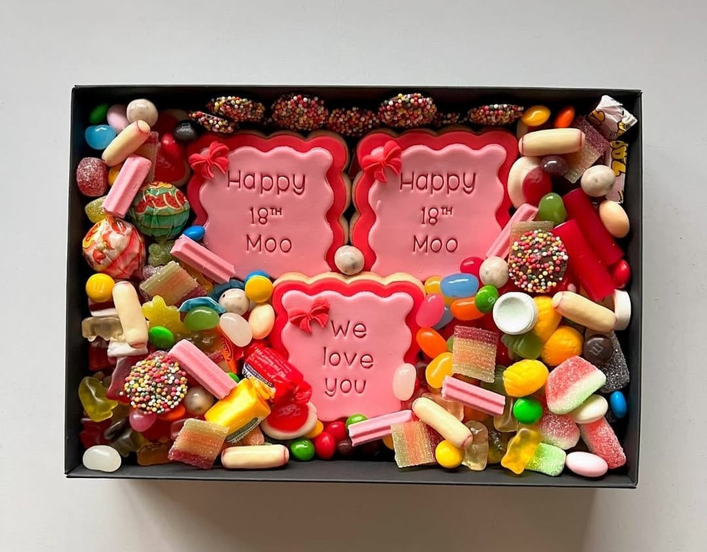 BOXXD™ CookieBoxes 25.5 x 17.5 x 5cm Large Cookie Dessert Box with Clear Slide Cover - Black Designer Range